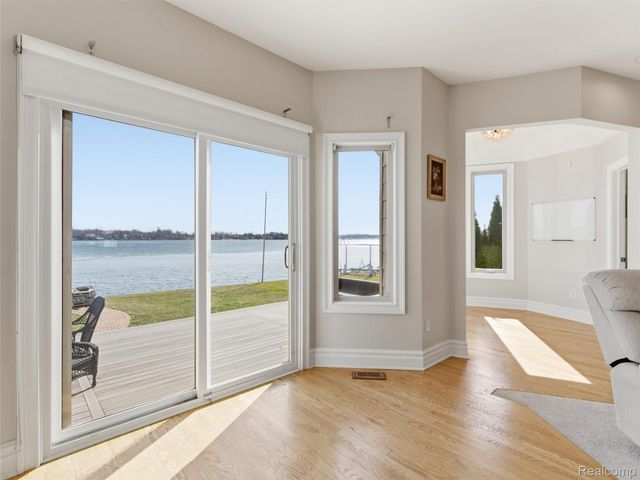 12183 Margaret Drive, Fenton Charter Township, MI 48430