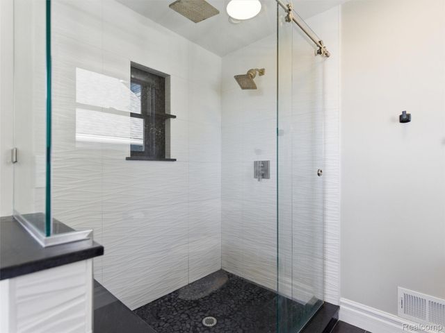 12183 Margaret Drive, Fenton Charter Township, MI 48430