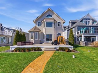 12183 Margaret Drive, Fenton Charter Township, MI 48430