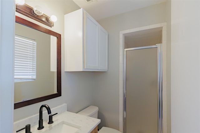 200 Hale Avenue, Decatur, TX 76234