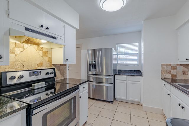 200 Hale Avenue, Decatur, TX 76234