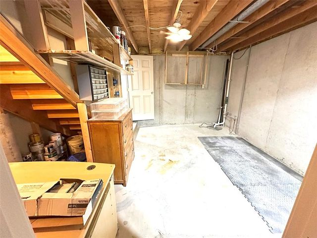 1152 Pacific Circle, Lee's Summit, MO 64081