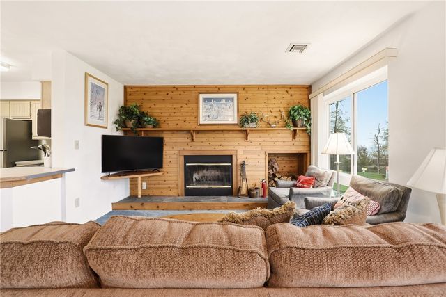 5319 Summit Drive, Hidden Valley, PA 15502