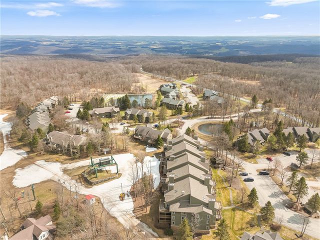 5319 Summit Drive, Hidden Valley, PA 15502
