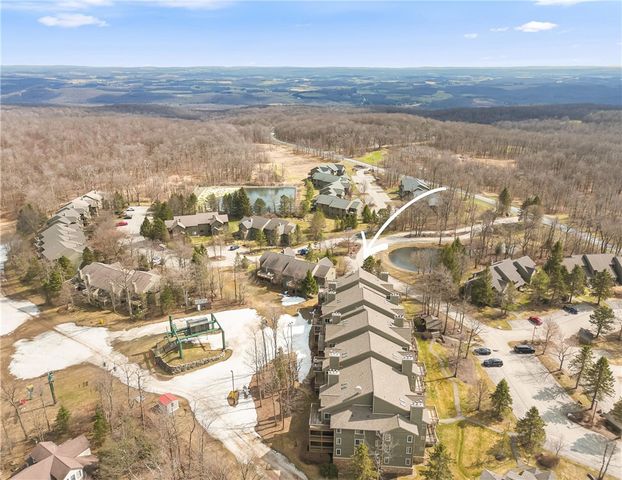 5319 Summit Drive, Hidden Valley, PA 15502