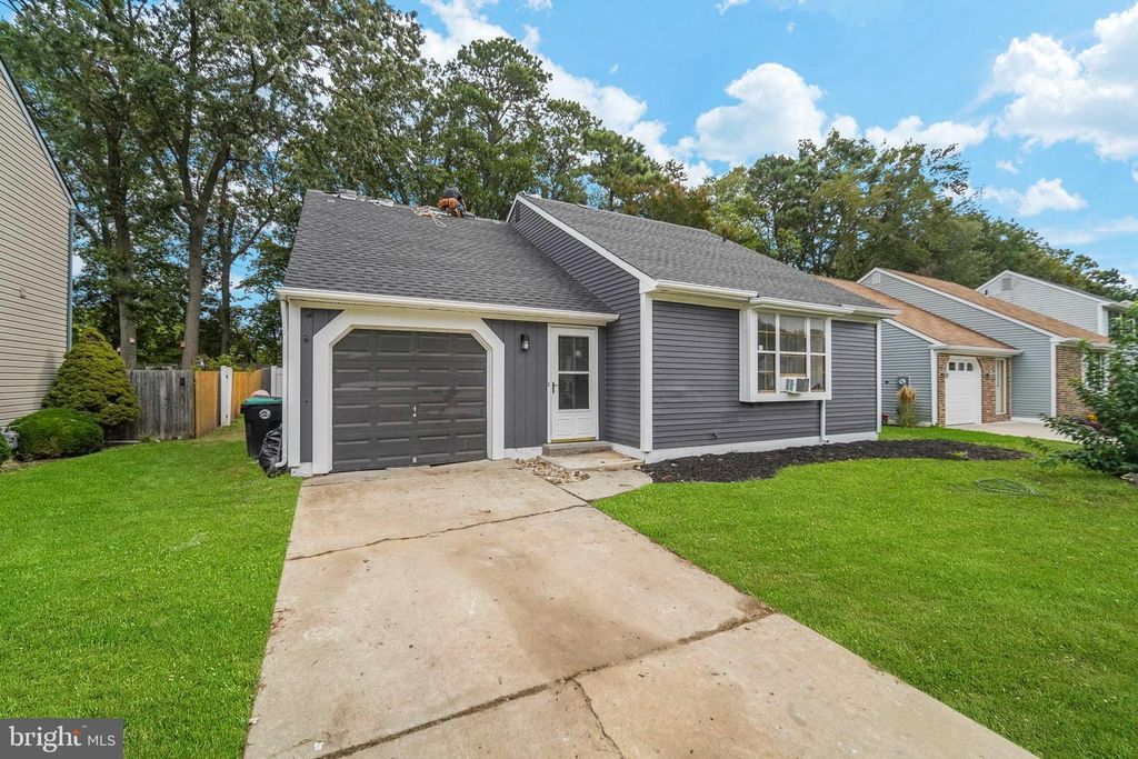 31 ACORN CT, Sicklerville, NJ 08081