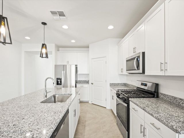 5142 W Bowen House Road, Tucson, AZ 85757