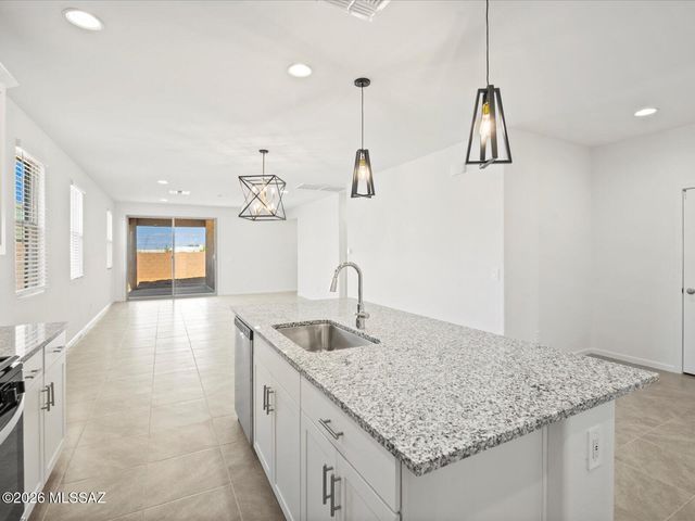 5142 W Bowen House Road, Tucson, AZ 85757