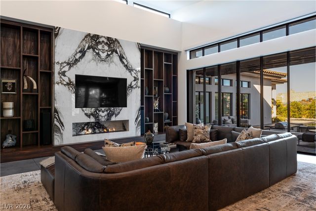 69 Olympia Canyon Way, Las Vegas, NV 89141