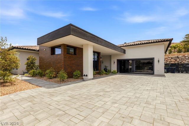69 Olympia Canyon Way, Las Vegas, NV 89141