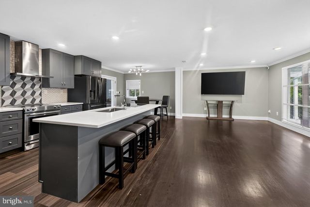 10 SHANANDALE CT, Silver Spring, MD 20904