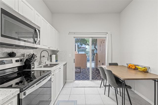 1940 SE 24th Ter, Homestead, FL 33035