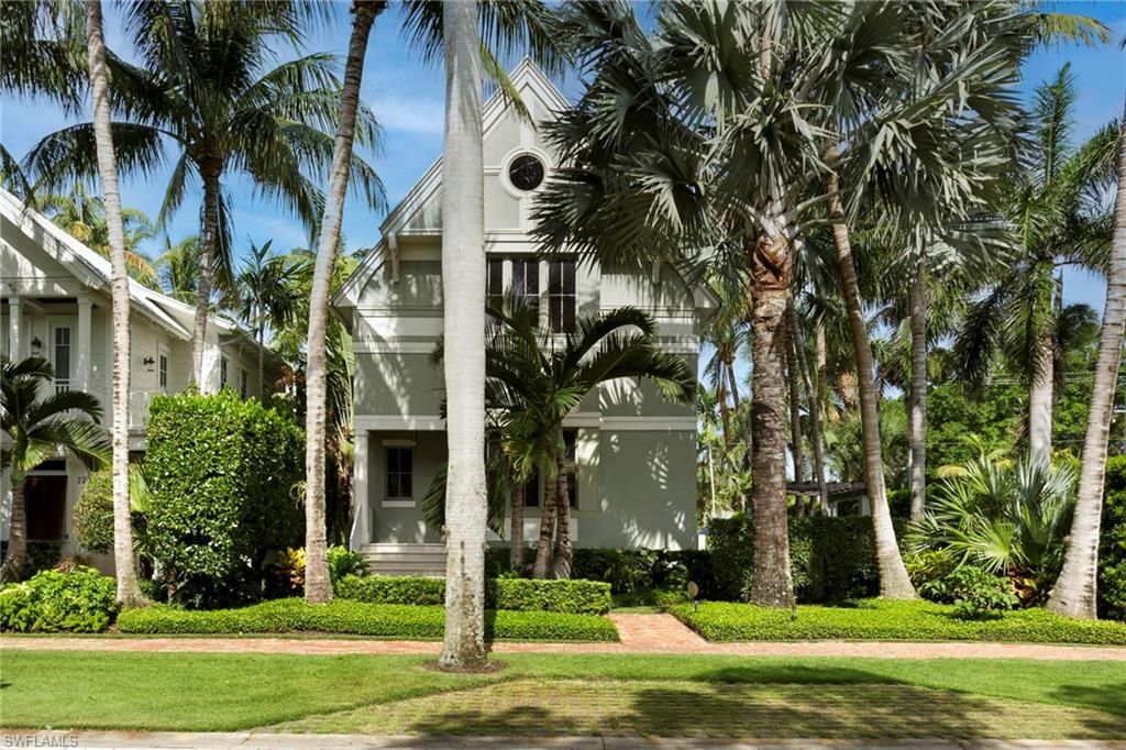 12 6th ST S, Naples, FL 34102