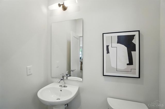 3550 Linwood Avenue, Cincinnati, OH 45226