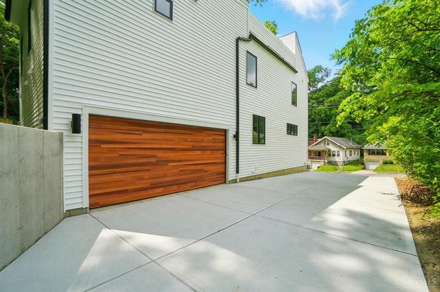 3550 Linwood Avenue, Cincinnati, OH 45226