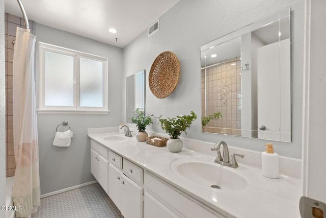 8345 Balboa Street, Ventura, CA 93004