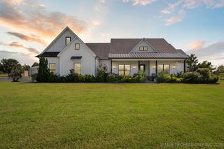 5634 E 186th Street S, Bixby, OK 74008