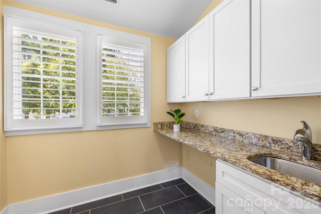 323 Rensselaer Avenue, Charlotte, NC 28203