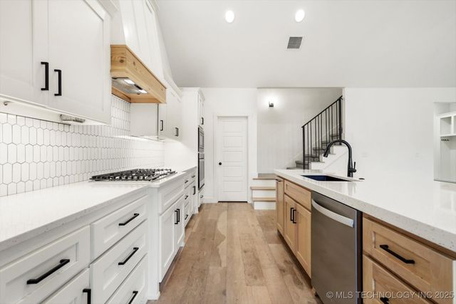 13716 S 21st Court E, Bixby, OK 74008