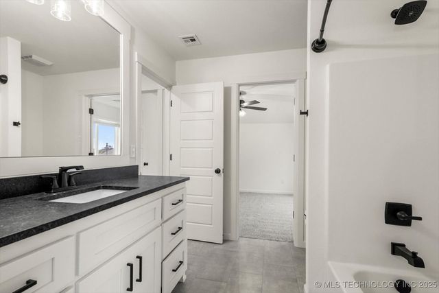 13716 S 21st Court E, Bixby, OK 74008