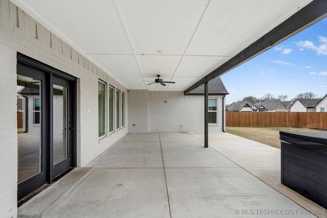 13716 S 21st Court E, Bixby, OK 74008