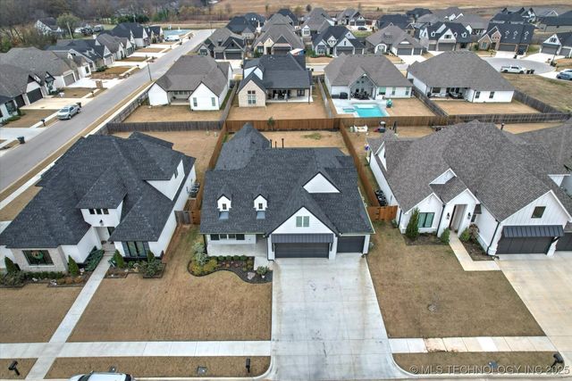 13716 S 21st Court E, Bixby, OK 74008