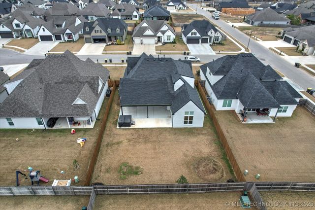 13716 S 21st Court E, Bixby, OK 74008