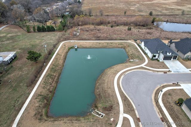 13716 S 21st Court E, Bixby, OK 74008