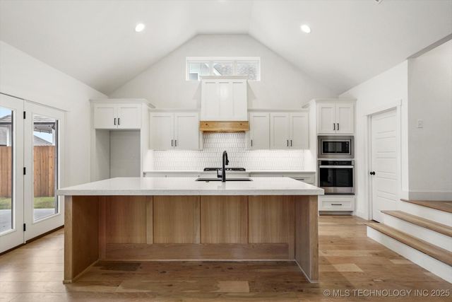 13716 S 21st Court E, Bixby, OK 74008