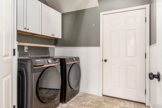 3565 Birkland Circle, Lewis Center, OH 43035