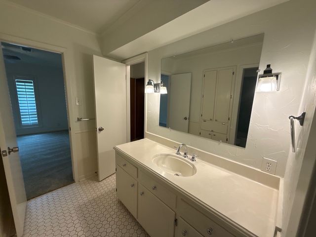 1601 Skyline Drive, Sherman, TX 75092