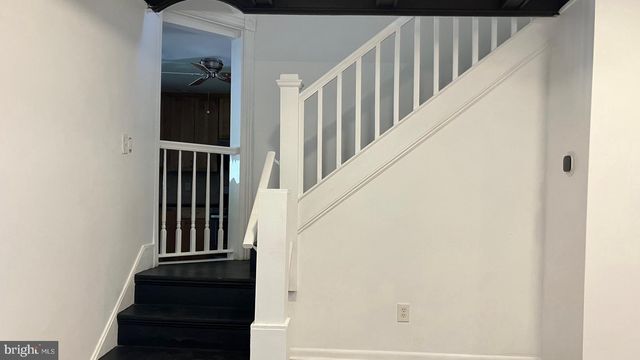 1056 RIVER RD, Trenton, NJ 08628