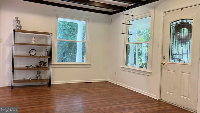 1056 RIVER RD, Trenton, NJ 08628
