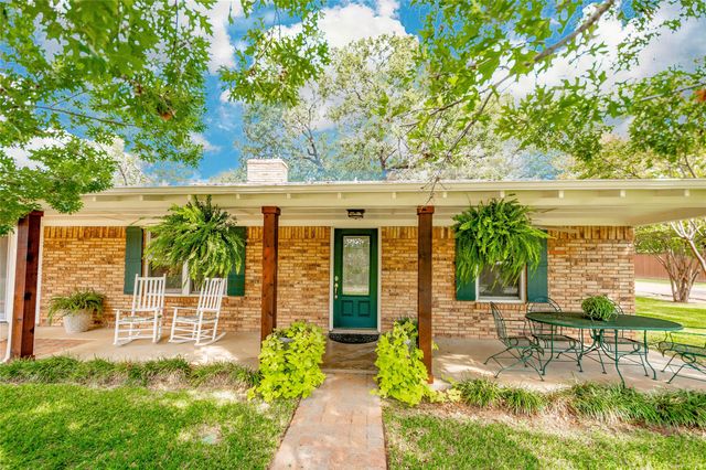 4100 Holly Lane, Flower Mound, TX 75022