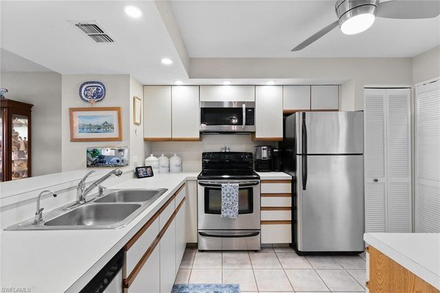 100 Stevens Landing DR # 305, Marco Island, FL 34145