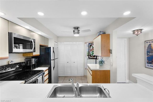 100 Stevens Landing DR # 305, Marco Island, FL 34145