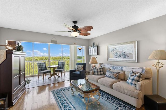 100 Stevens Landing DR # 305, Marco Island, FL 34145