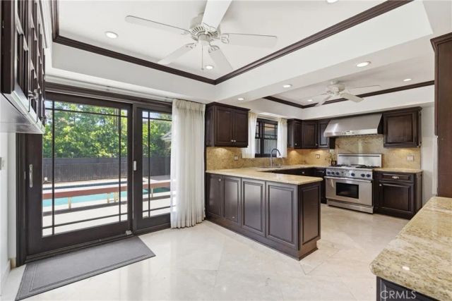 4908 Calvin Avenue, Tarzana, CA 91356
