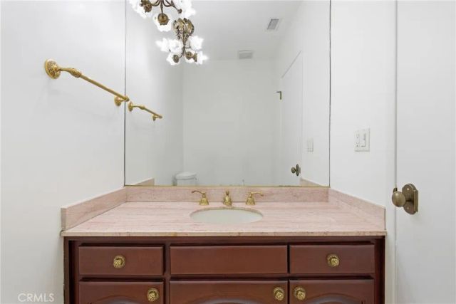 4908 Calvin Avenue, Tarzana, CA 91356