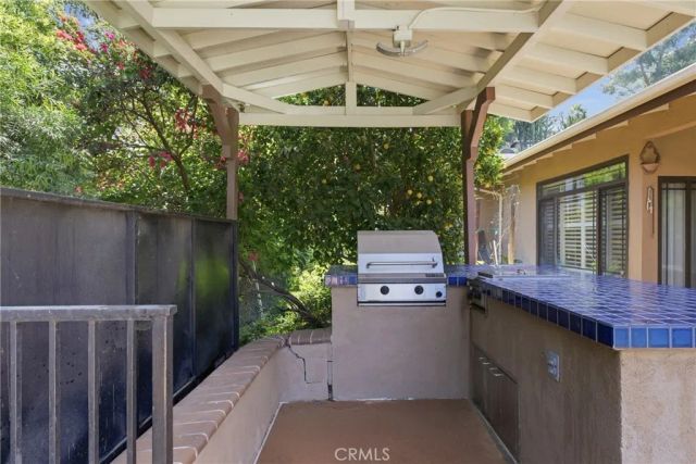4908 Calvin Avenue, Tarzana, CA 91356