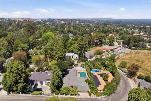 4908 Calvin Avenue, Tarzana, CA 91356