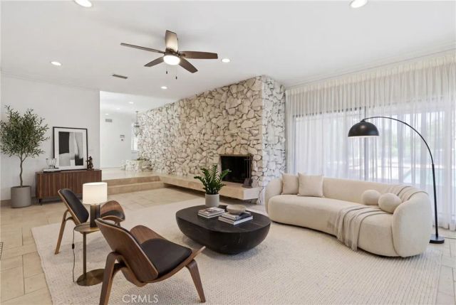 4908 Calvin Avenue, Tarzana, CA 91356