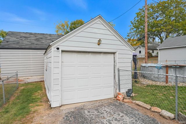 1646 Spring Street, Fort Wayne, IN 46808