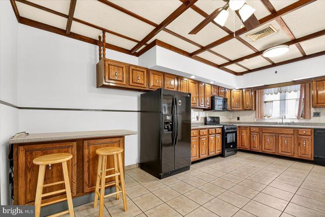 1118 WOLF ST, Philadelphia, PA 19148