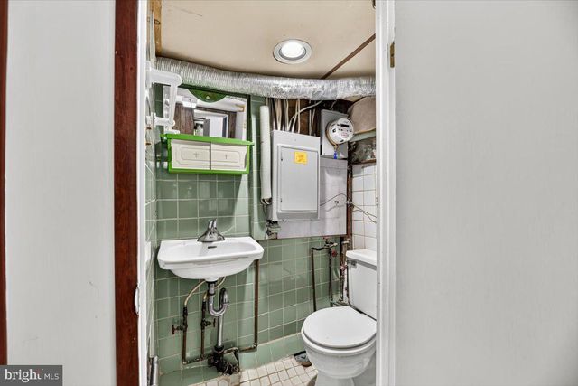 1118 WOLF ST, Philadelphia, PA 19148