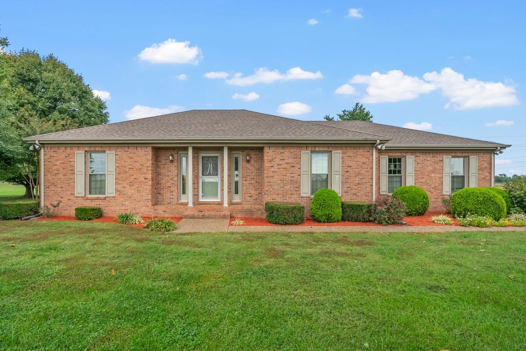 145 Beverly South Rd, Hopkinsville, KY 42240