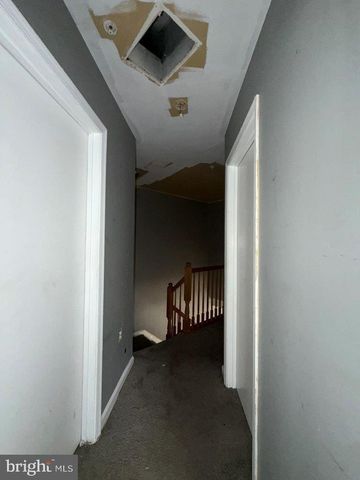 883 BARNABY ST SE, Washington, DC 20032