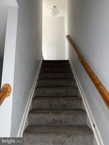 883 BARNABY ST SE, Washington, DC 20032