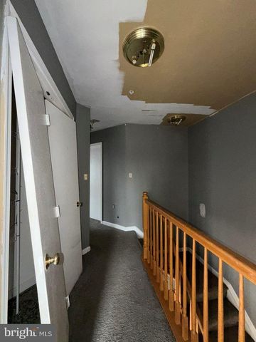 883 BARNABY ST SE, Washington, DC 20032