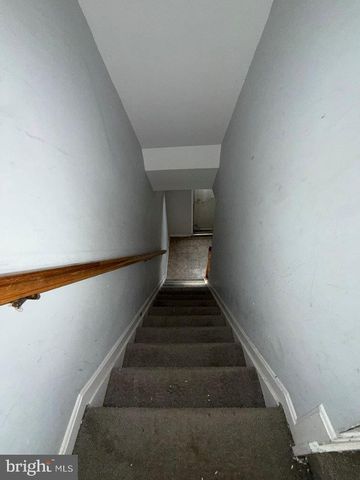 883 BARNABY ST SE, Washington, DC 20032